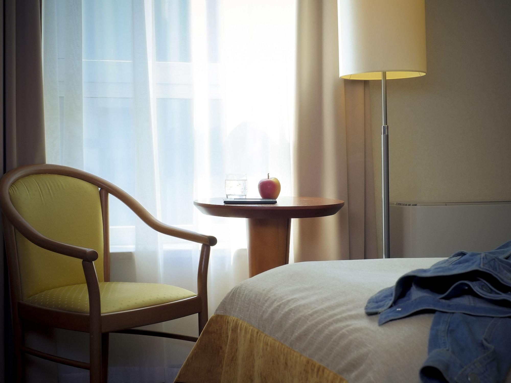 Hotel Nadmorski Гдиня Екстериор снимка