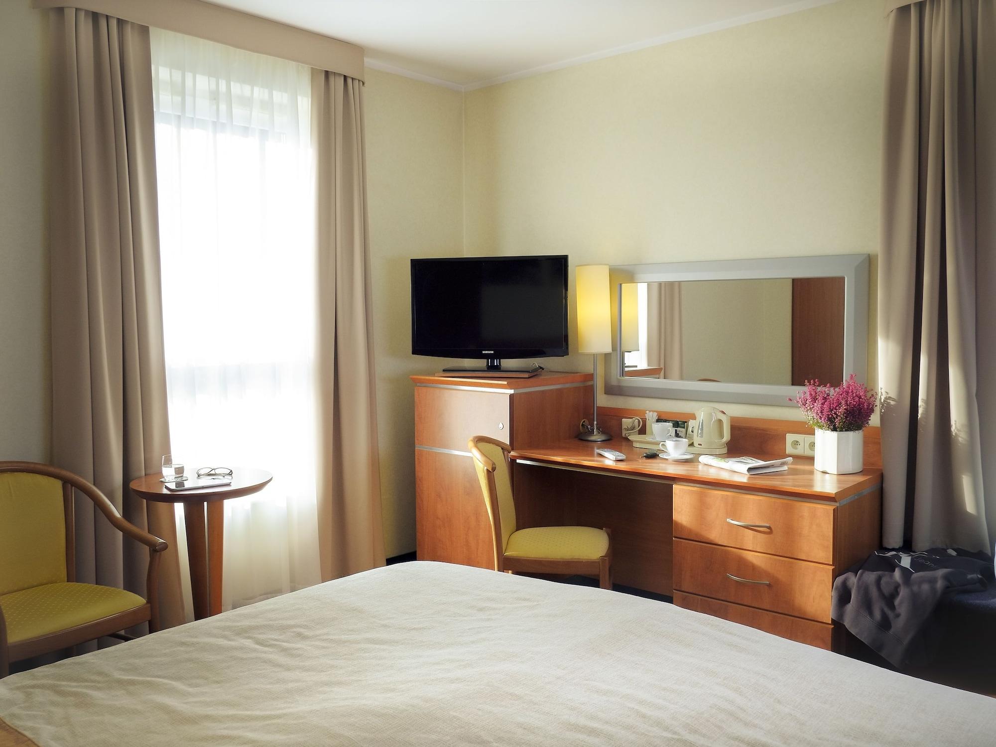 Hotel Nadmorski Гдиня Екстериор снимка