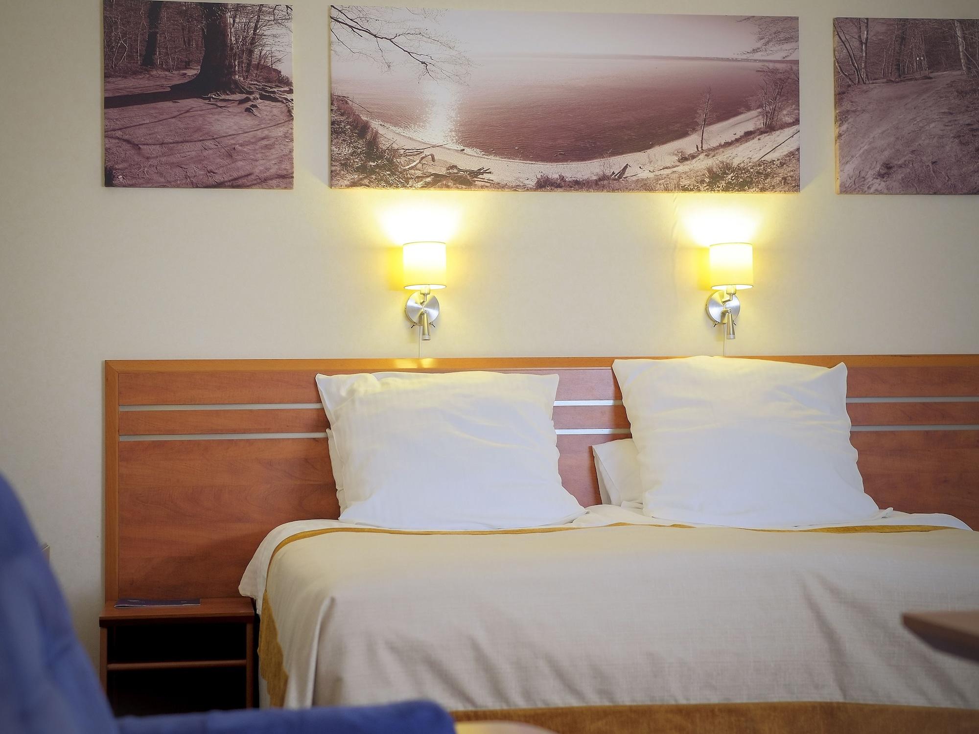 Hotel Nadmorski Гдиня Екстериор снимка