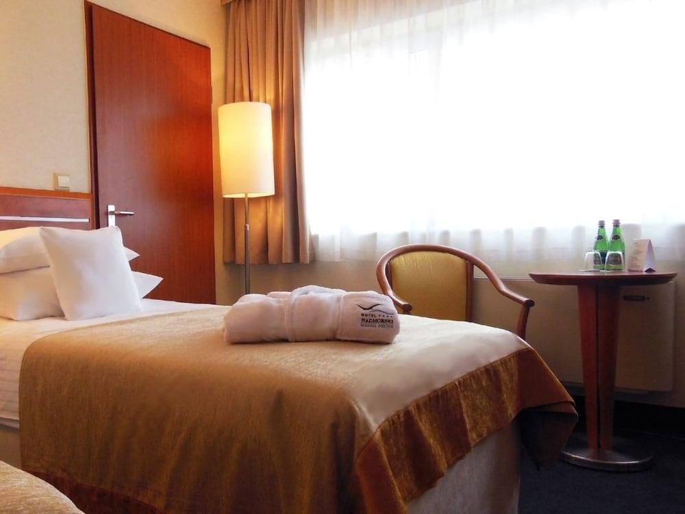 Hotel Nadmorski Гдиня Стая снимка