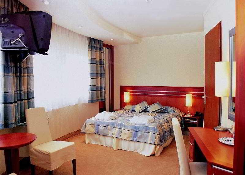 Hotel Nadmorski Гдиня Стая снимка