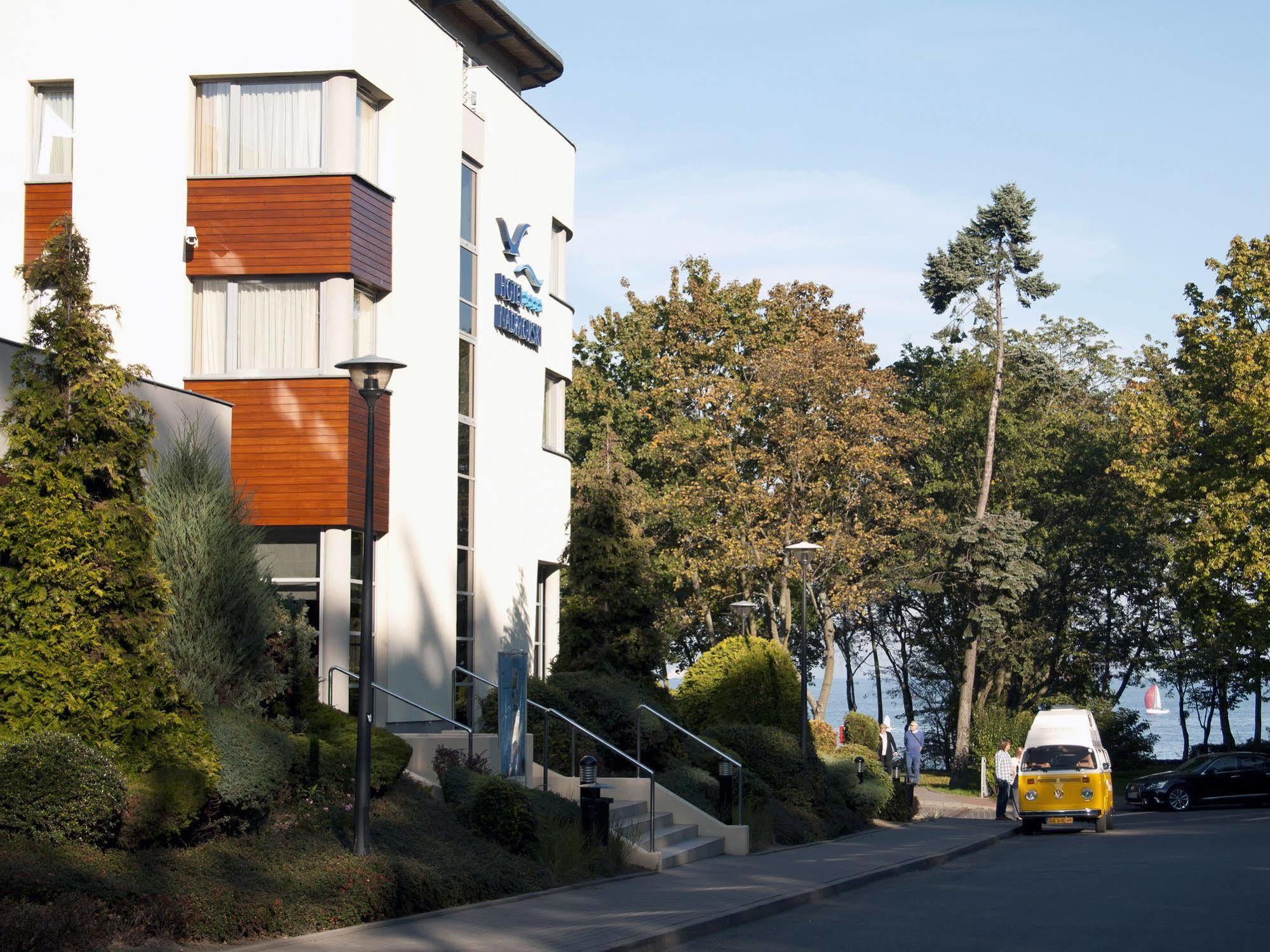 Hotel Nadmorski Гдиня Екстериор снимка