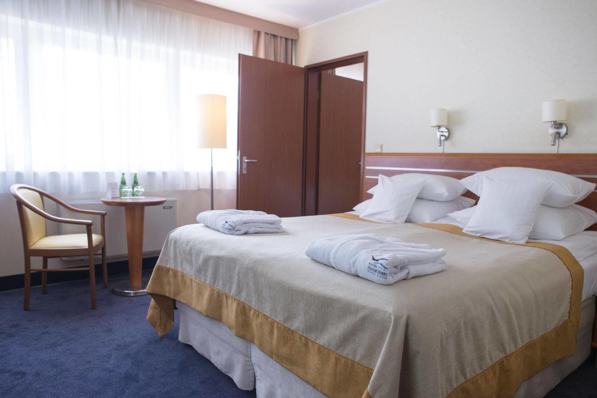 Hotel Nadmorski Гдиня Екстериор снимка